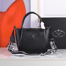 프라다 여자 스몰 레더 핸드백 블랙 3칼라 1BC145