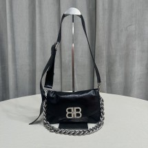 발렌시아가 Bb 스몰 플랩 숄더백 블랙 7485982AAIY1000