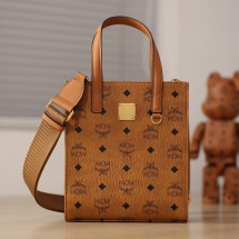 MCM 비세토스 클래식 토트 MMTAAKC02CO