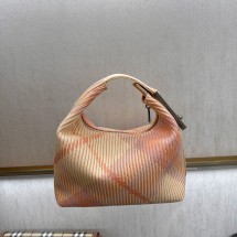 버버리 토트 탑 핸들백 80820421 MINI PEG DUFFLE BAG (4칼라)