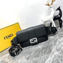 펜디  바디 가방 숄더백 셀레리아 바게트 가죽 옐로우 남성 7VA472-SFR