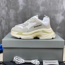 발렌시아가 트리플 S 화이트 남녀공용 524036W09E19000