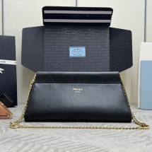 프라다 25FW 숄더백 체인스트랩 블랙 1BC262