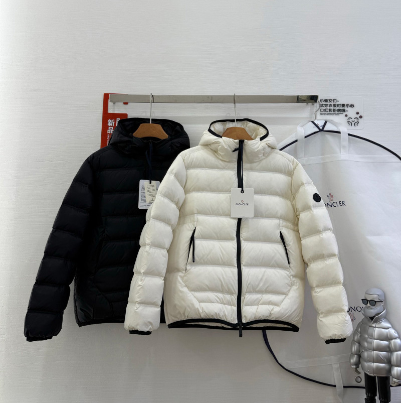 25SS Moncler Gardy 쇼트 다운 자켓 2컬러 후드 K10911A00073598AL050  J
