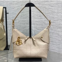 디올 보야지 백 스몰 미듐 매크로까나쥬 라떼 M2845UJVC M2846UJVC