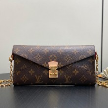 루이비통 여성 키리가미 오거나이저 온 체인 M15150