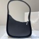 25FW 더 로우 하프문 숄더백 블랙  W1249L52BLPL