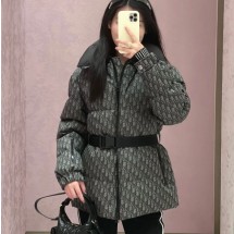 디올 DIORALPS 테크니컬 오블리크 벨트 다운 패딩 547C70A2550 X8820  Y