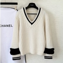 샤넬 25N 코코네쥬 풀오버 브이넥 CC로고 니트 울 스웨터 2컬러 P79690  Y