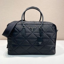 프라다 삼각로고 퀼팅 나일론 트래블백 2VA009