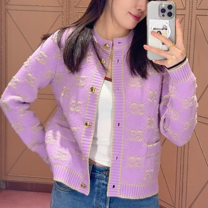 구찌 GG 울 부클레 자카드 카디건 ‎2컬러 713300XKCNA  D