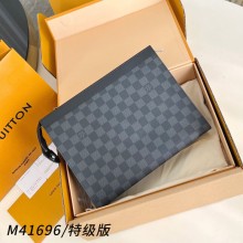 루이비통  남성 클러치백 M41696