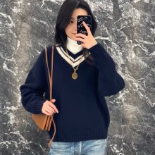 셀린느 브이넥 스웨터 캐시미어 네이비 화이트 RY0RC0V09  H