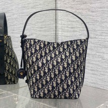 디올 오블리크 디올스타 버킷백 스몰 블루 M2854UTZQ_M928