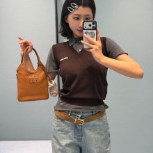 미우미우 브라운 캐시미어 스웨터 MMV209  D